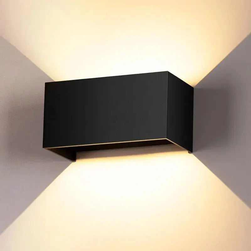Ember – Modern Outdoor IP65 LED Wall Lamp for Durable, Stylish Lighting Monalume