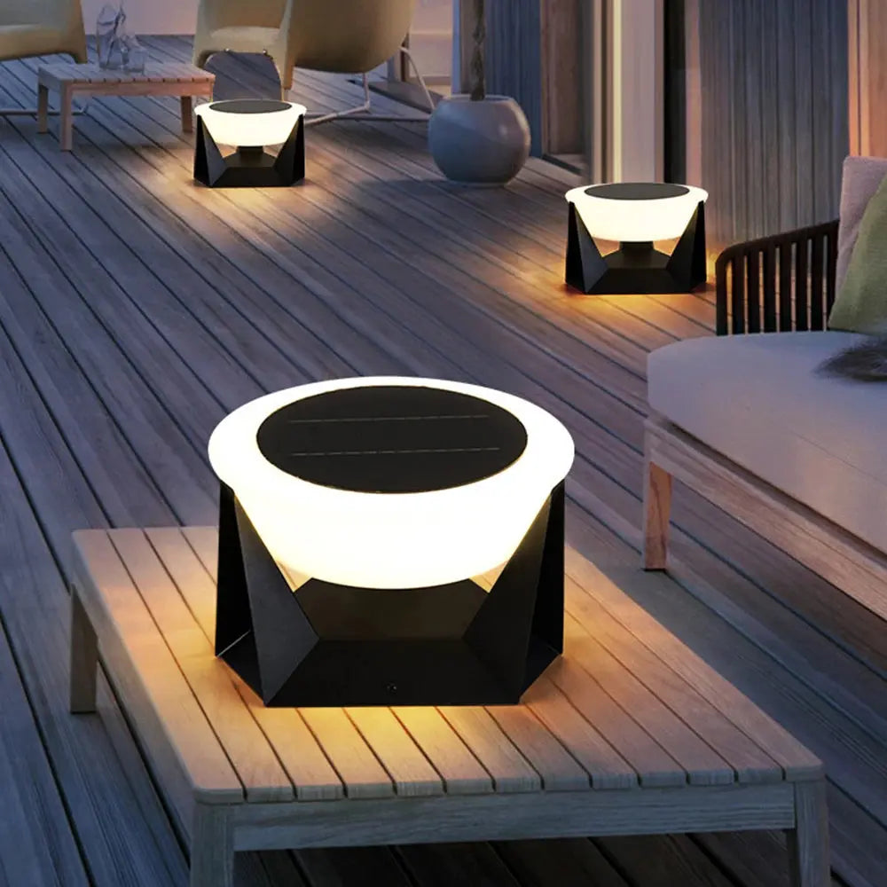 Lovisa – Waterproof Solar LED Outdoor Lamp Monalume