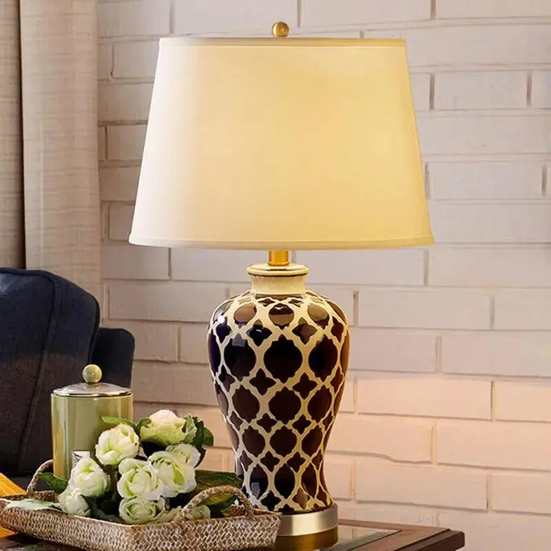 Jakob – Elegant Blue & White Ceramic Table Lamp for Classic Home Decor Monalume