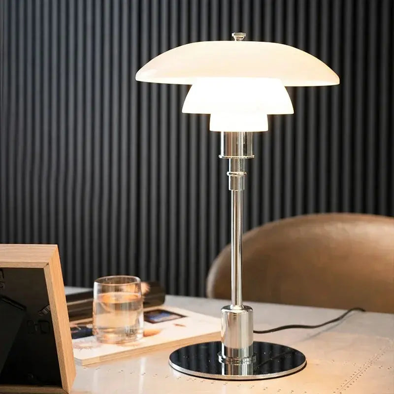 Helga – High-Quality LED Glass Table Lamp for Elegant Lighting Monalume