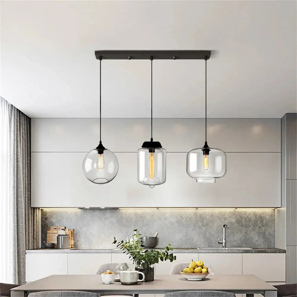 Norna – Classic Glass Pendant Lamp for Timeless Elegance Monalume