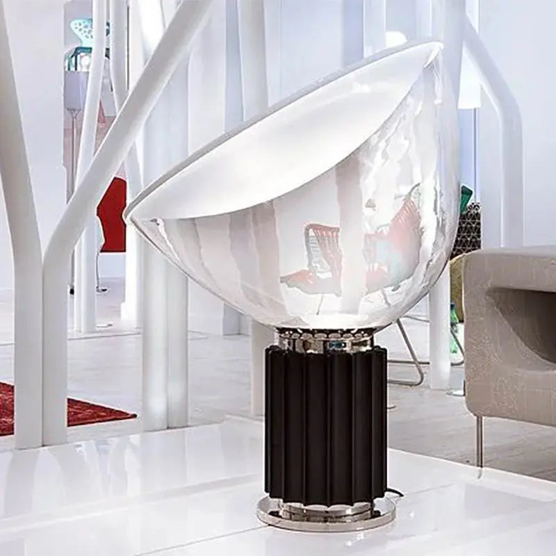 Halvard – Artistic Italian Glass LED Desk Lamp with Creative Design Monalume