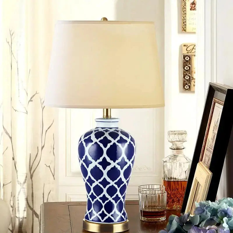 Jakob – Elegant Blue & White Ceramic Table Lamp for Classic Home Decor Monalume