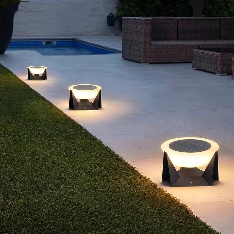 Lovisa – Waterproof Solar LED Outdoor Lamp Monalume